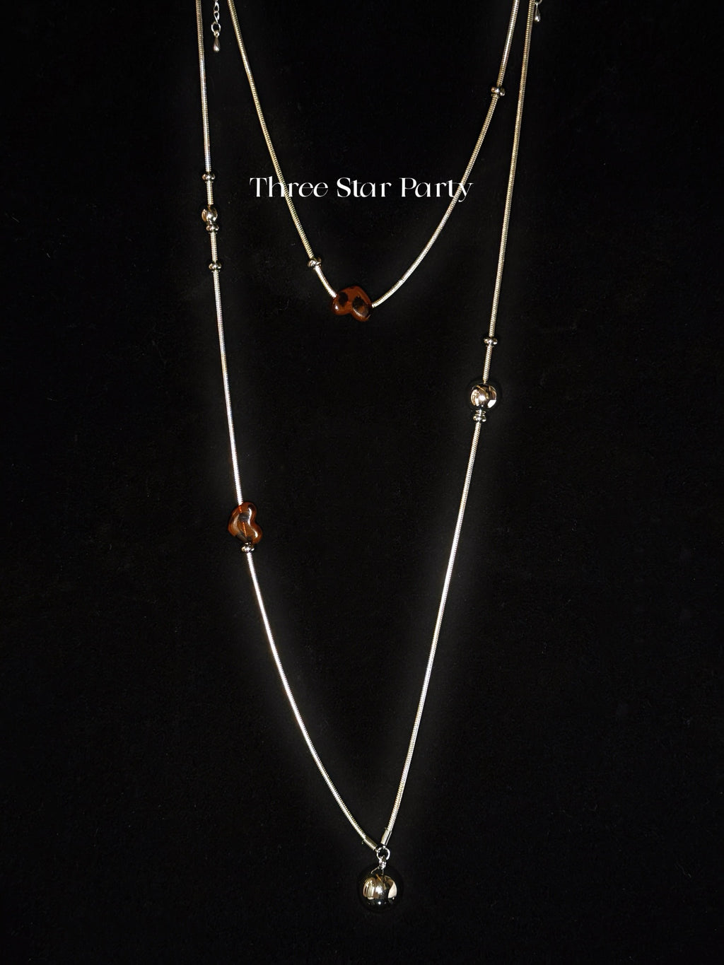 ACON Geometric Asymmetric Double-Layer Necklace| Leopard Print Heart Charm | Minimalist Women's Pendant