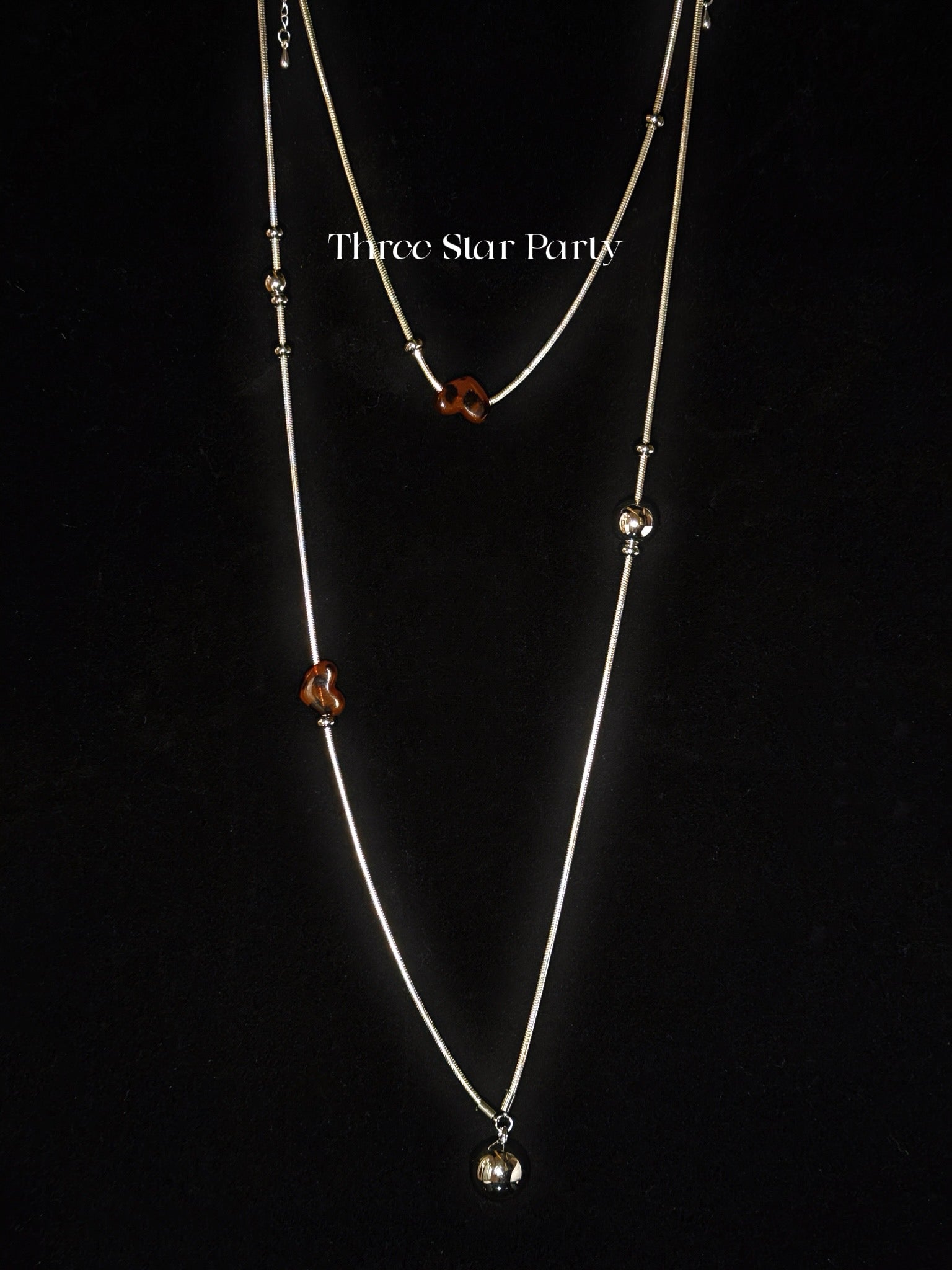 ACON Geometric Asymmetric Double-Layer Necklace| Leopard Print Heart Charm | Minimalist Women's Pendant