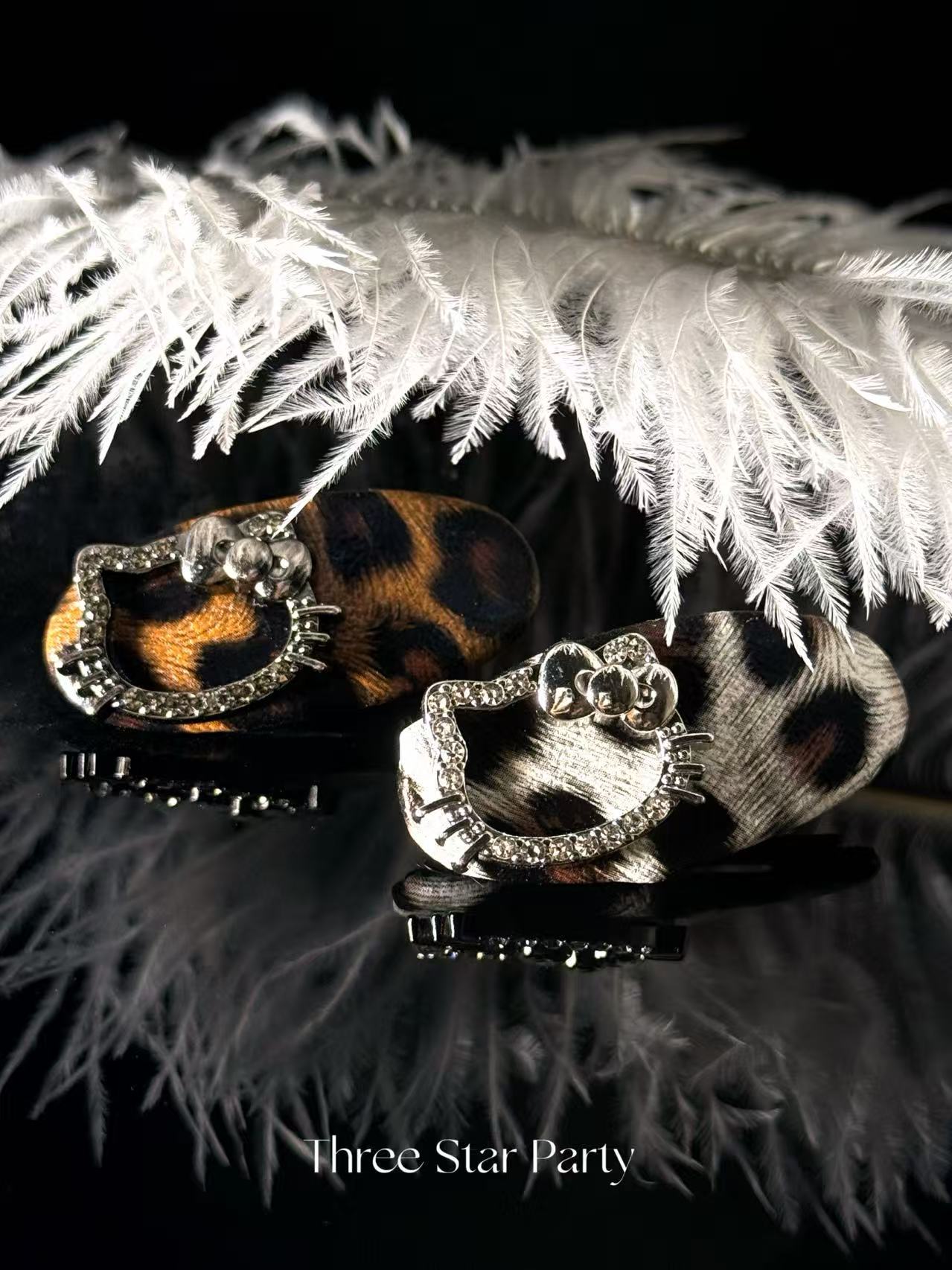 Sparkling crystal leopard print Hello kitty MiNi Hair Clips ,2 Pack