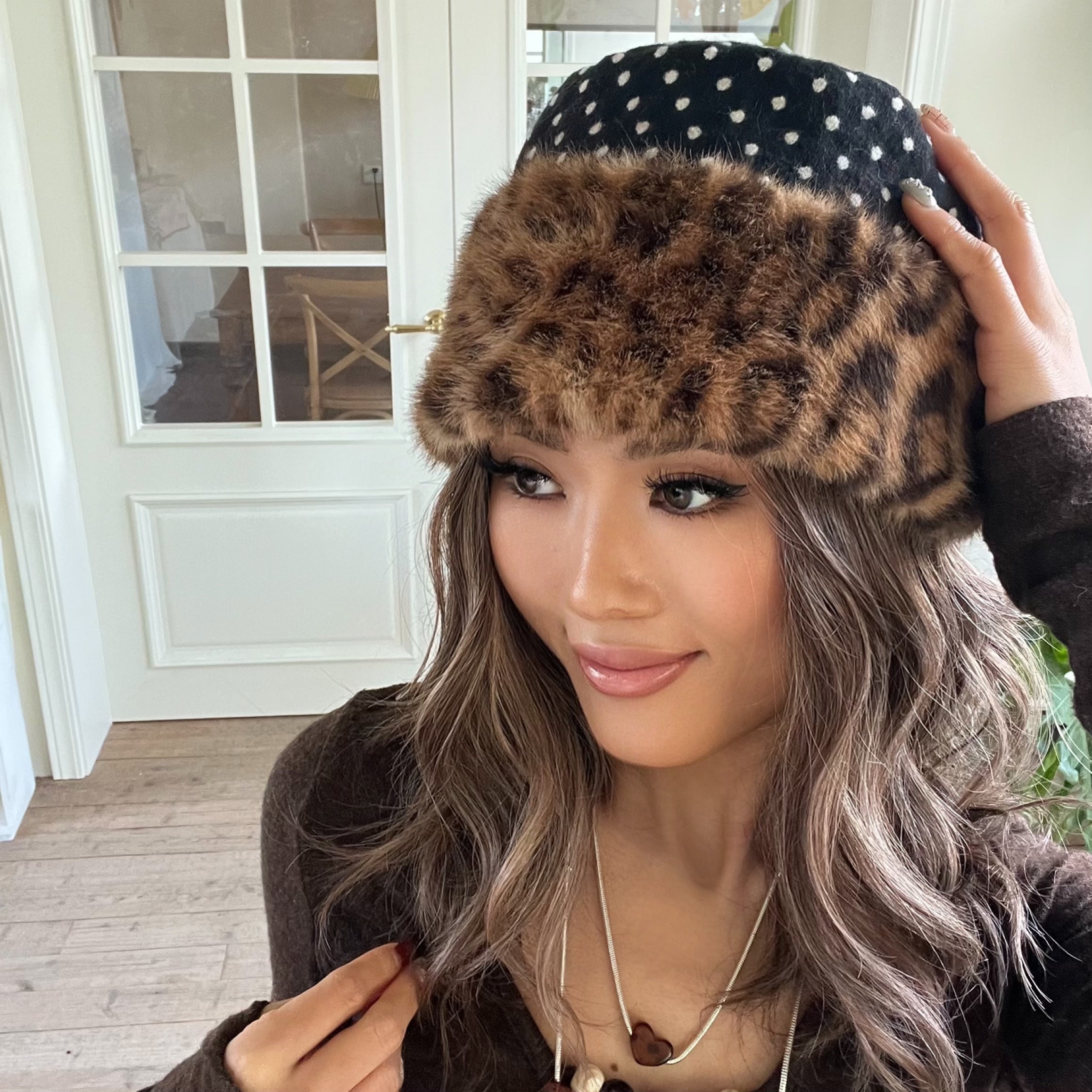 ACON DUAL ANIMAL PATTERN LEOPARD FAUX FUR FUZZY  BUKET HAT
