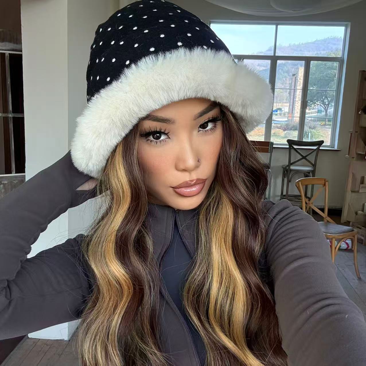 ACON Faux Fur Polka Dot Fabric Hat With White Fur Brim Fluffy Hat For Winter